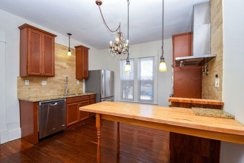 1001 Winona Ave Sw, Roanoke, VA, 24015-5327 | Card Image