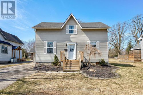 162 St Andrews St, Mitchell, ON, N0K1N0 | Card Image