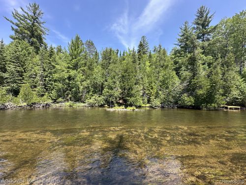 3853 Grove St, Grayling, MI, 49738-9448 | Card Image