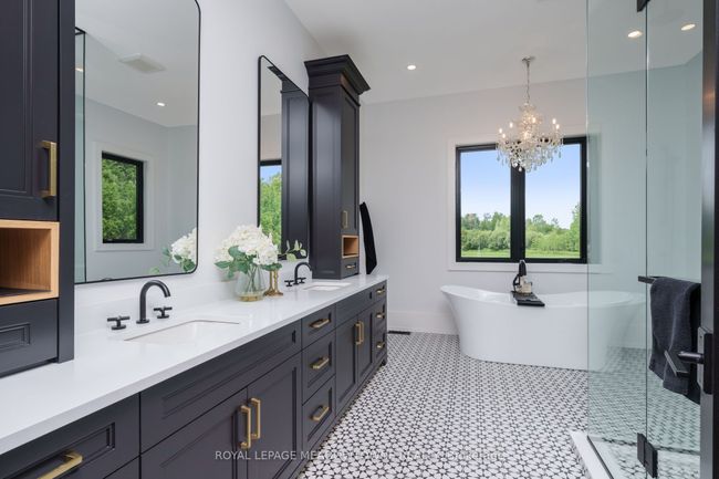 6089 First Line, House other with 7 bedrooms, 6 bathrooms and 20 parking in Orton ON | Image 15