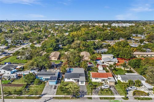 1530 N 56th Ave, Hollywood, FL, 33021-4643 | Card Image