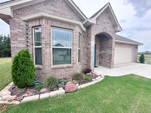 3930 Maple Grove Ave, Shawnee, OK, 74801 | Card Image