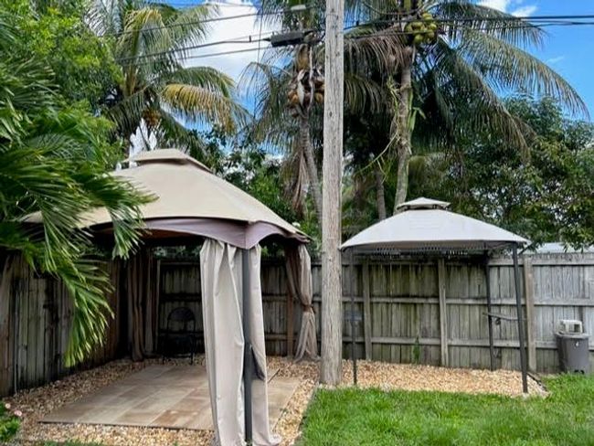 1473 Ne 48 Th St, House other with 3 bedrooms, 2 bathrooms and null parking in Pompano Beach FL | Image 11