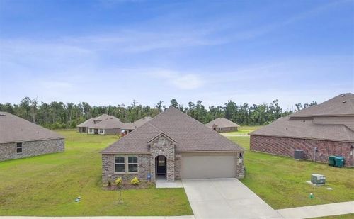 772 Gold Finch Way, Moss Bluff, LA, 70611-6253 | Card Image
