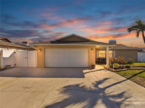 9429 Laura Anne Dr, Seminole, FL, 33776-1619 | Card Image