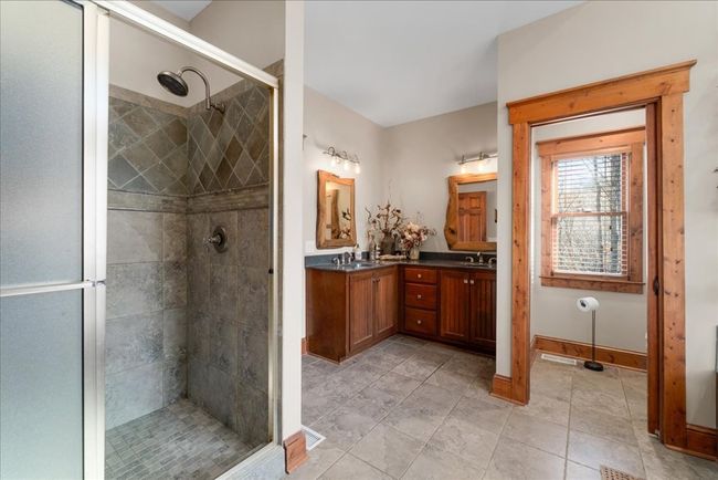 270 Mosswood Ln W, Home with 4 bedrooms, 5 bathrooms and 2 parking in Jasper GA | Image 27