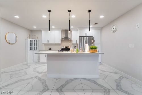 1038-2200 S Fort Apache Rd, Las Vegas, NV, 89117-5705 | Card Image