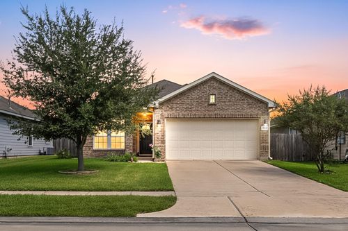 104 Cheyenne River Dr, La Marque, TX, 77568-2458 | Card Image