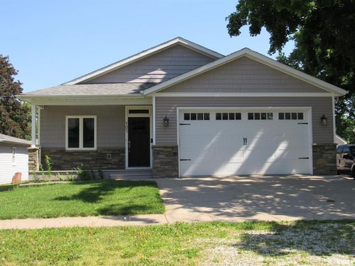 405 E Palace Row, Geneseo, IL, 61254-2026 | Card Image