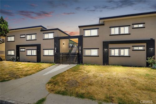 7370 Neo St, Downey, CA, 90241-4160 | Card Image