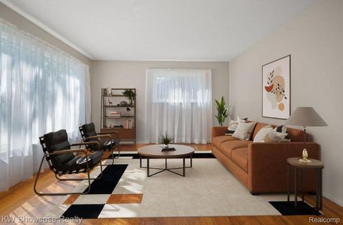 19647 Osmus St, Livonia, MI, 48152-1574 | Card Image