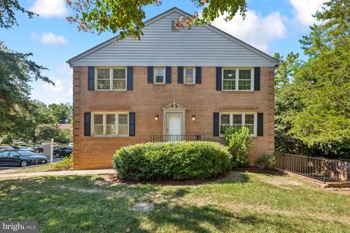 6182 Vine Forest Ct, FALLS CHURCH, VA, 22044-1800 | Card Image