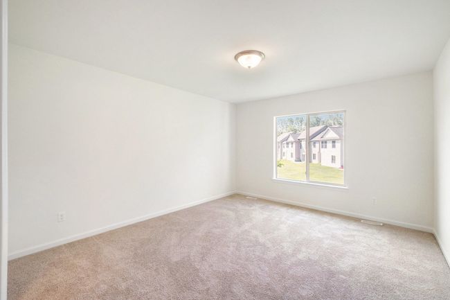 5354 Loon Ln, Condo with 3 bedrooms, 2 bathrooms and null parking in Burton MI | Image 8