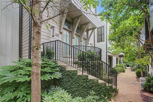 683 Arcos Way Se, Atlanta, GA, 30315-9008 | Card Image