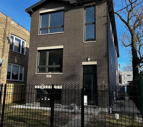 3-4949 S Wabash Ave, CHICAGO, IL, 60615-2114 | Card Image