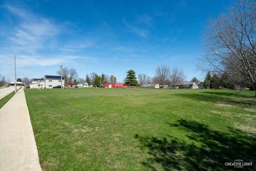 237 Peru St, Paw Paw, IL, 61353-8907 | Card Image