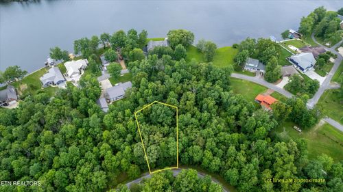 2016 Coweta Dr, Crossville, TN, 38572 | Card Image