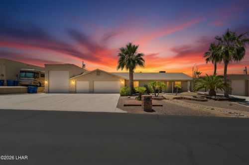 4320 Trotwood Dr, Lake Havasu City, AZ, 86406-8075 | Card Image