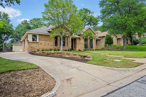 6709 Johns Ct, Arlington, TX, 76016-3633 | Card Image