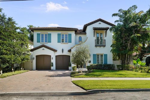 4525 W Swann Ave, Tampa, FL, 33609-3721 | Card Image