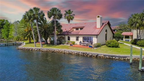 363-363 Nw 14th Pl, Crystal River, FL, 34428-3869 | Card Image