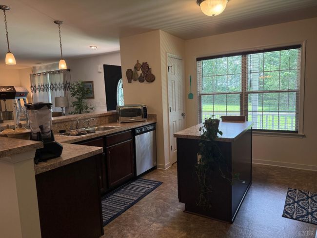 2095 Five Forks Rd, House other with 3 bedrooms, 2 bathrooms and null parking in Pamplin VA | Image 8