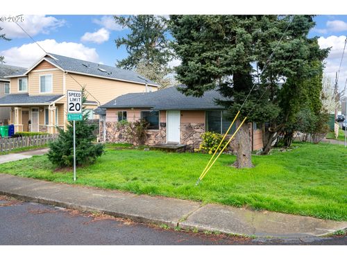 8625 Se Knapp St, Portland, OR, 97266-5750 | Card Image