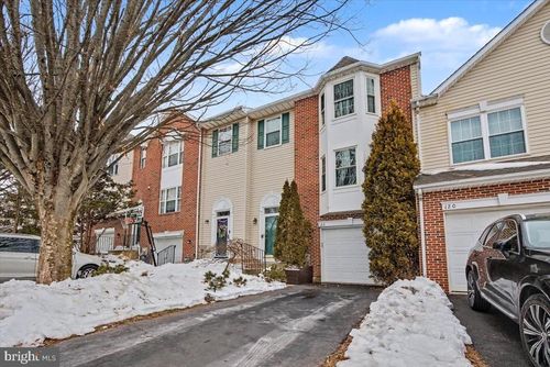 122 Hunt Club Dr, COLLEGEVILLE, PA, 19426-3966 | Card Image