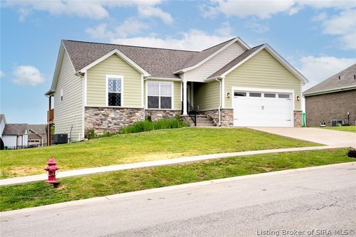 5006 Oakhill Ln, Georgetown, IN, 47122-7453 | Card Image