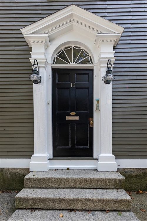 apt-2a-10 Andrew St, Salem, MA, 01970-4064 | Card Image