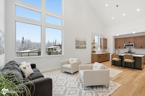 5372 Sandhill Loop, Anchorage, AK, 99502-4016 | Card Image