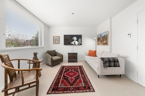 101-460 14th St, West Vancouver, BC, V7T2W1 | Card Image