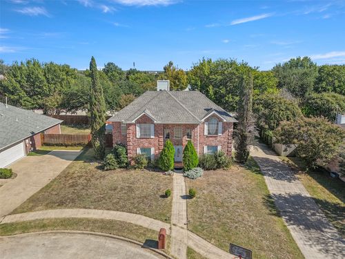 2212 Woodcrest Dr, Mckinney, TX, 75071-2816 | Card Image