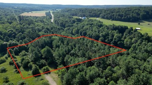 15 S Westview Dr, Empire, MI, 49630 | Card Image