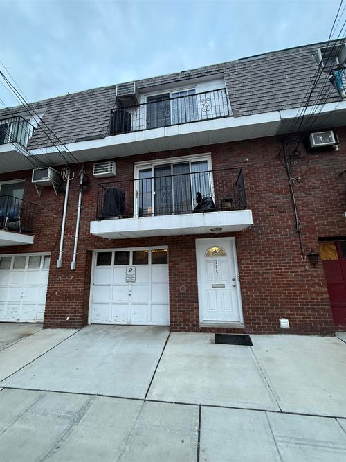 1-304 40th St, Union City, NJ, 07087-4902 | Card Image