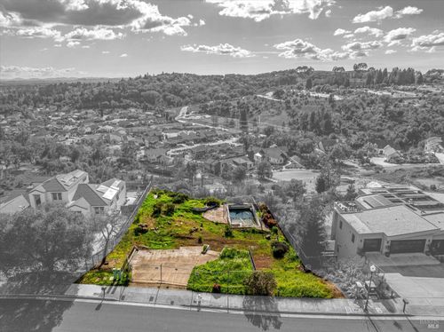 3648 Crown Hill Drive, Santa Rosa, CA, 95404 | Card Image