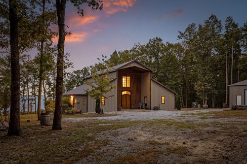 400 Maple Trl, Pikeville, TN, 37367-1512 | Card Image