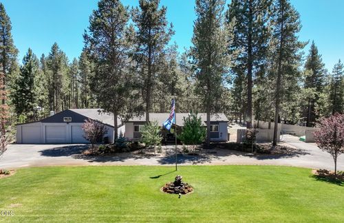 15775 Twin Dr, La Pine, OR, 97739-9062 | Card Image