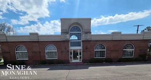 22313 Greater Mack Ave, Saint Clair Shores, MI, 48080-2357 | Card Image