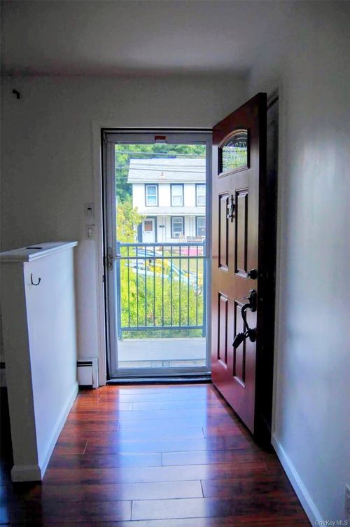 11 Parsonage St, Cold Spring, NY, 10516-1516 | Card Image