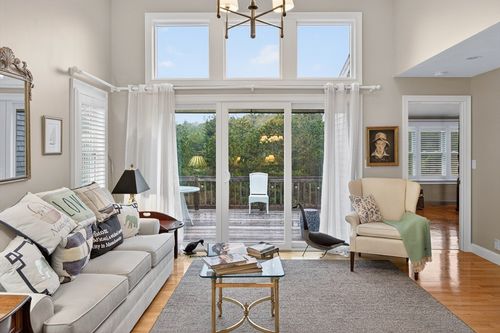 100-100 Holbeck Cor, Plymouth, MA, 02360-8246 | Card Image