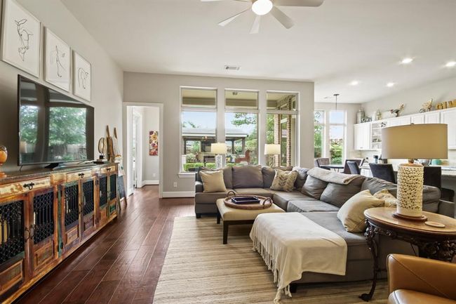 8307 Floating Heart Ct, House other with 4 bedrooms, 4 bathrooms and 3 parking in Conroe TX | Image 9
