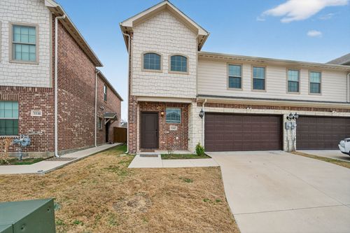 1142 Mahmoud Egal Dr, Irving, TX, 75061-1453 | Card Image