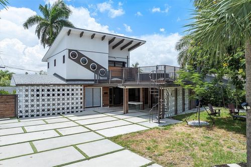 3375 Ne 20th Ave, Oakland Park, FL, 33306-1024 | Card Image