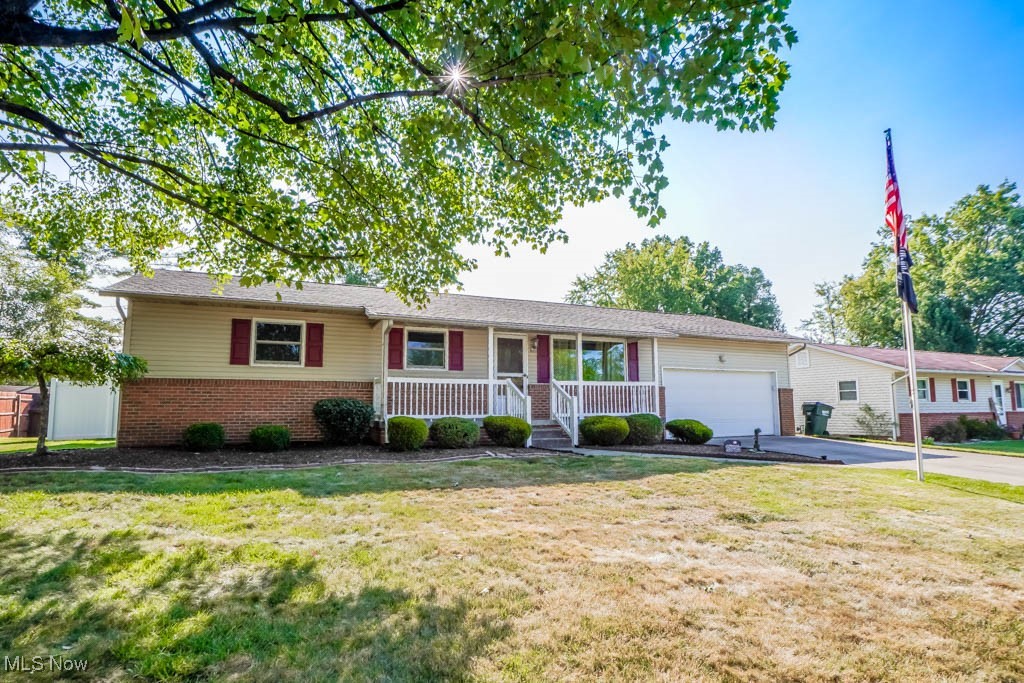 Canford Ave, Massillon, OH 44646