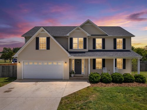 173 W Minster Dr, Baxter, TN, 38544-3553 | Card Image