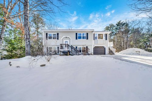 4 Coolidge Way, Raymond, NH, 03077-2420 | Card Image