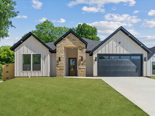 2642 Durham Street, Dallas, TX, 75241 | Card Image