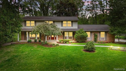 1558 Sylvan Glen Rd, Okemos, MI, 48864-3715 | Card Image
