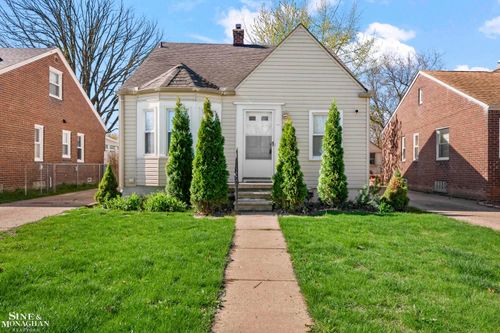 21734 Colony St, Saint Clair Shores, MI, 48080-1894 | Card Image